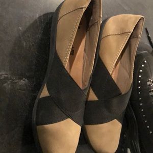 Brown soft cushion shoes